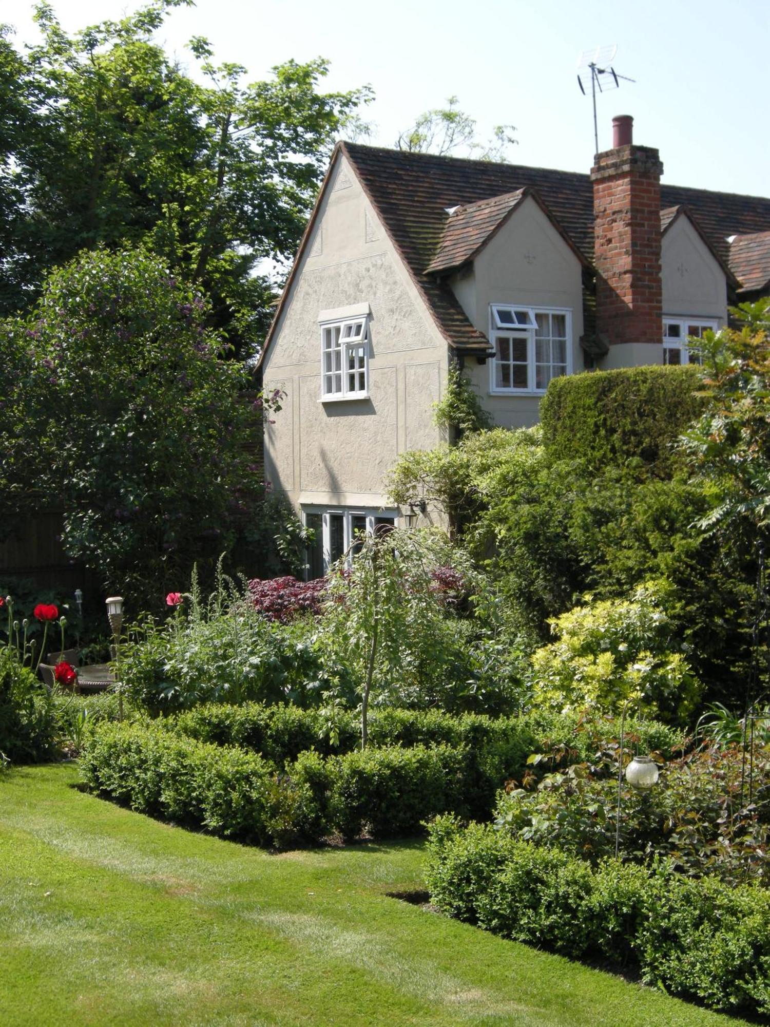 Motts Bed & Breakfast Great Dunmow Dış mekan fotoğraf
